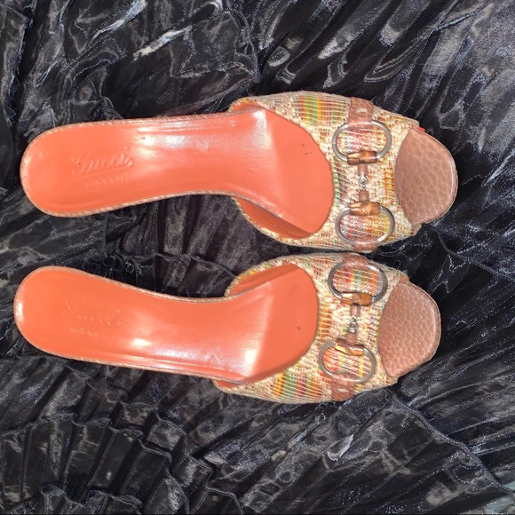 GUCCI Signature Horse-bit Leather-Weave Mules - Picture 7 of 16